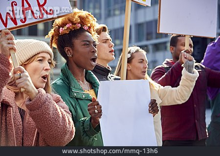 
                Textfreiraum, Wut, Friedensbewegung, Plakate, Slogan, Demonstranten, Person Of Color                   