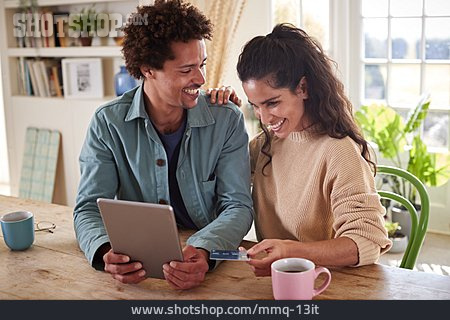 
                Paar, Kreditkarte, Online, Kaufen, Onlineshopping                   