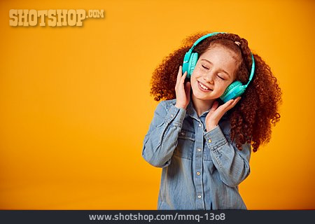 
                Girl, Smiling, Music, Enjoy, Headphones, Listening                   