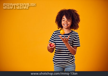 
                Lächeln, Obst, Apfel, Jonglieren, Person Of Color                   