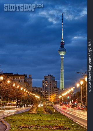 
                Berlin, Fernsehturm, Karl-marx-allee                   