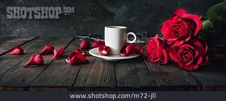 
                Espresso, Valentinstag, Rote Rosen                   