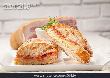 
                Ciabatta, Sandwich, Schinkensandwich                   