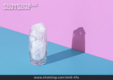 
                Glas, Eiswürfel                   