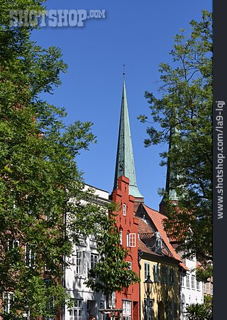 
                Kirchturm, Lübecker Dom                   