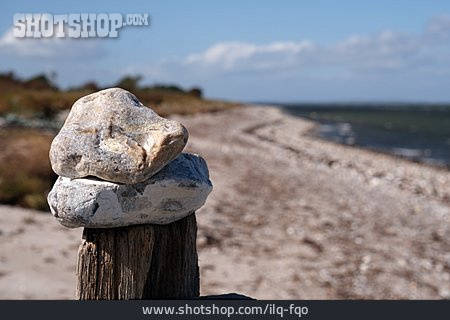 
                Strand, Steine, Ostsee                   