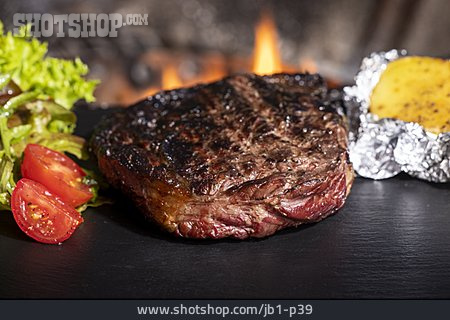 
                Steak, Rindersteak, Grillfleisch                   