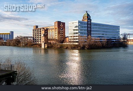 
                Medienhafen, Düsseldorf, Rhein                   