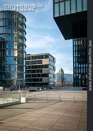 
                Bürogebäude, Medienhafen, Düsseldorf                   