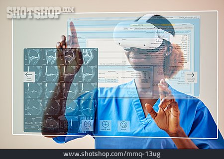 
                Krankenschwester, Medizintechnik, Videobrille, Metaverse                   