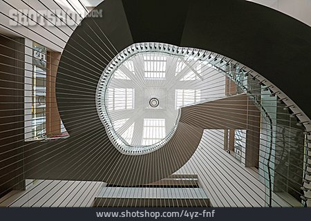 
                Moderne Architektur, Treppenhaus                   