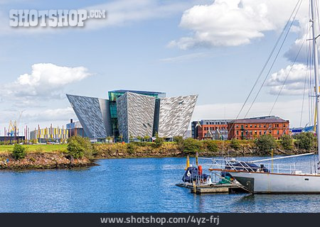 
                Belfast, Titanic Belfast Museum, Lagan                   