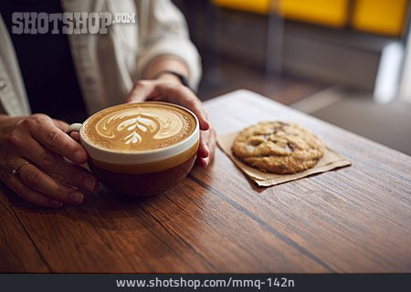 
                Café, Cappuccino, Cookie                   