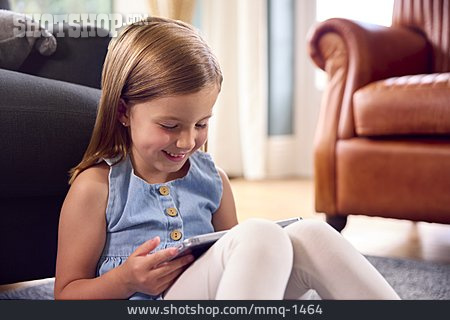 
                Mädchen, Lächeln, Online, Tablet-pc                   