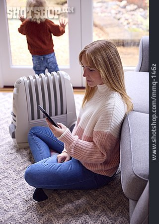 
                Mother, Winter, Cold, Son, Energy Use, Electric Heating                   