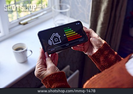 
                Zuhause, Energiekosten, Energieverbrauch, Smarthome                   