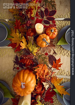 
                Tischgedeck, Herbstdekoration, Thanksgiving                   