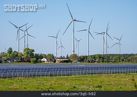 
                Windenergie, Erneuerbare Energie, Solarstrom                   