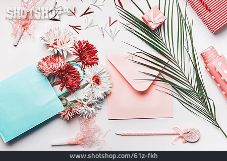 
                Liebesbrief, Floral, Blumengeschenk                   