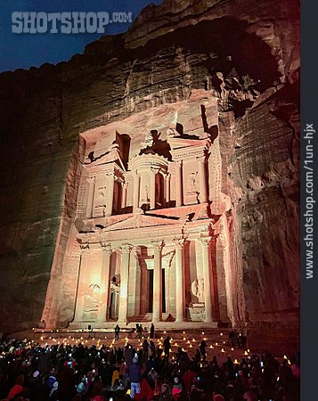 
                Nacht, Tourismus, Beleuchtet, Khazne Al-firaun, Petra                   