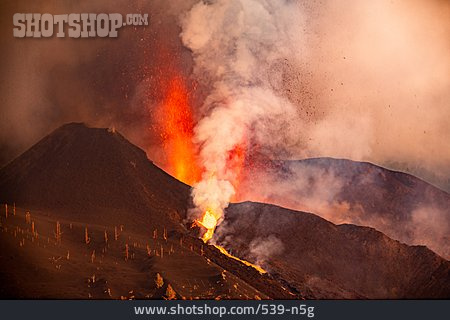 
                Vulkan, Ausbrechen, La Palma, Aktiver Vulkan                   