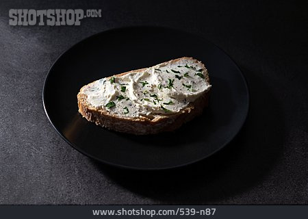 
                Brotscheibe, Frischkäse, Frischkäsebrot                   