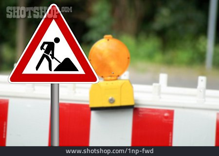 
                Verkehrszeichen, Absperrung, Straßenbau                   