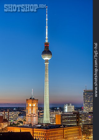 
                Berlin, Fernsehturm, Rotes Rathaus                   