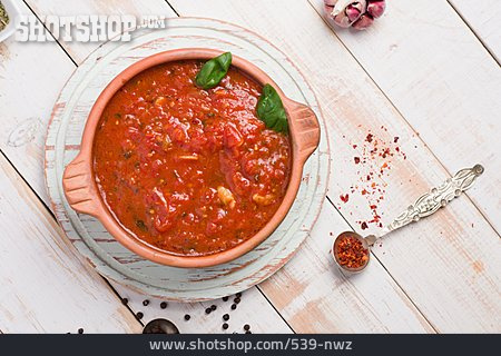 
                Tomatensauce, Marinara-soße                   