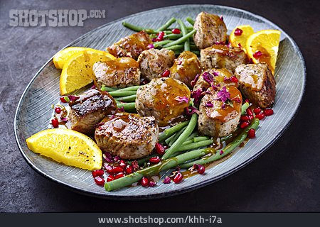 
                Granatapfel, Medaillon, Kalbfleisch, Arabische Küche                   
