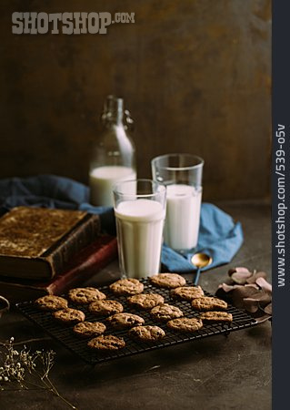 
                Milch, Cookies, Selbstgemacht                   