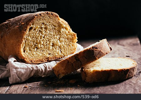 
                Aufgeschnitten, Brot, Brotscheibe                   
