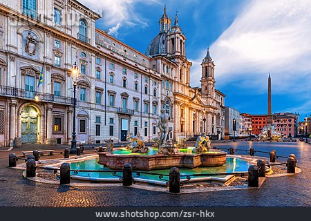 
                Brunnen, Rom, Piazza Navona, Fontana Del Moro                   