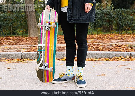 
                Skateboard, Skaten, Skateboarderin                   