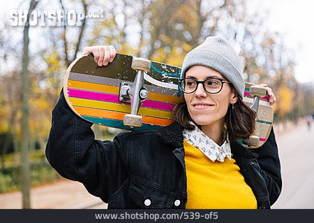 
                Skateboarderin                   