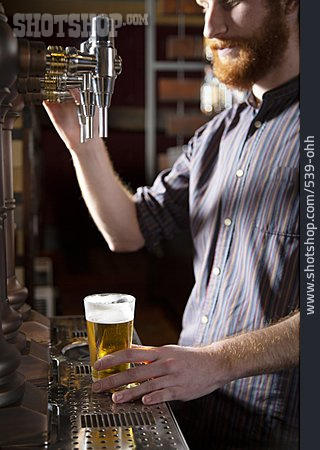 
                Bier, Barkeeper, Zapfhahn                   