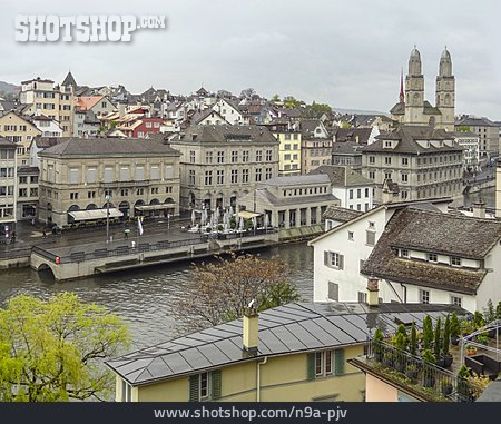 
                Altstadt, Limmat, Zürich                   