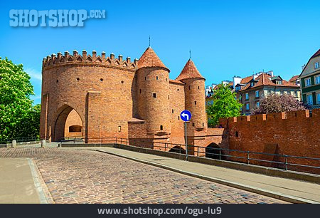 
                Stadtmauer, Warschau, Barbakan                   