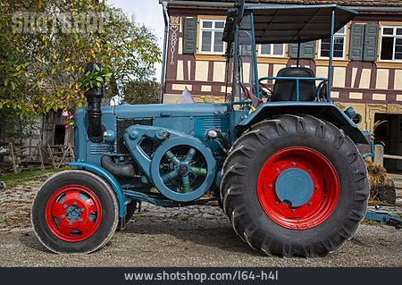 
                Oldtimer, Traktor                   