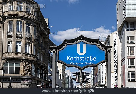 
                U-bahnstation, Kochstraße                   