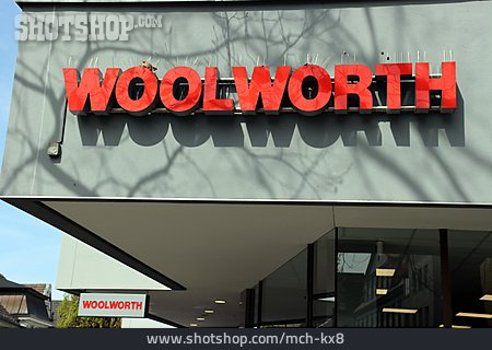 
                Woolworth                   
