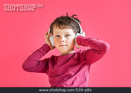 
                Junge, Kopfhörer, Musik Hören                   