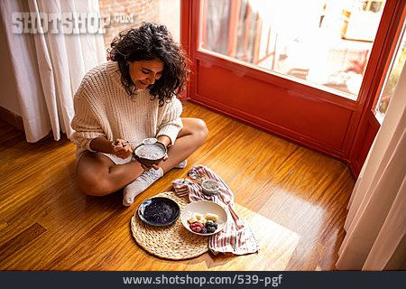 
                Gesunde Ernährung, Zuhause, Frühstück, Fußboden, Chiasamen                   