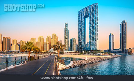 
                Dubai, Dubai Marina, Jumeirah Beach Residence                   