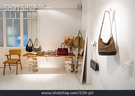 
                Boutique, Damenhandtasche, Showroom                   