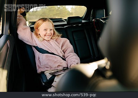 
                Mädchen, Glücklich, Autofahrt, Rücksitz, Angeschnallt, Autoreise                   
