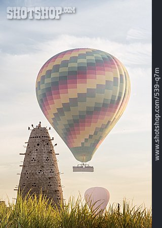 
                Heißluftballon, ägypten, Lehmbau, Taubenhaus                   
