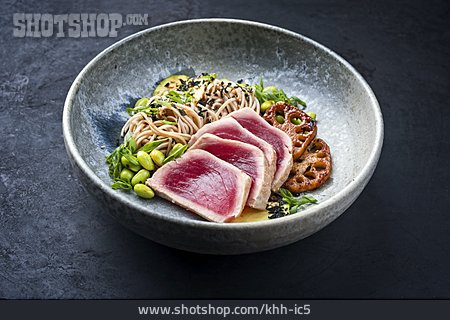 
                Asiatische Küche, Thunfisch, Tataki                   