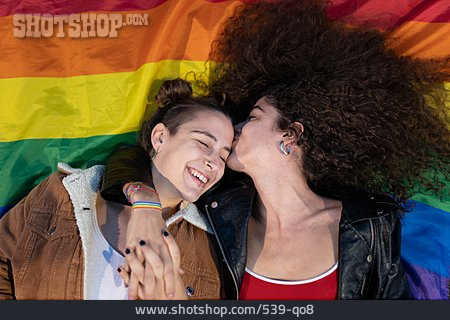 
                Paar, Küssen, Solidarität, Regenbogenfahne, Lgbtq                   
