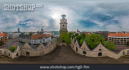 
                Old Town, Hannover, Saint Giles                   